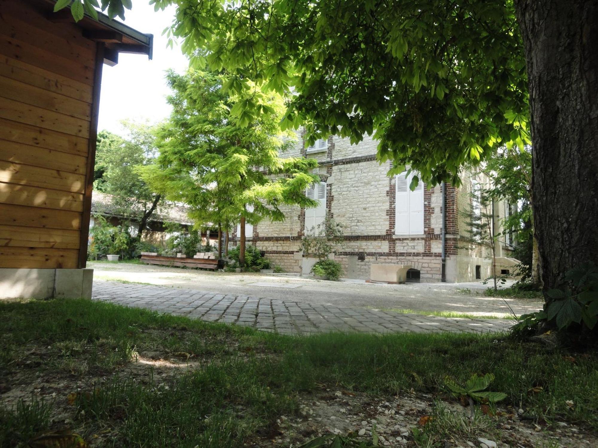 Bed and Breakfast Au Fil De Troyes Sainte-Savine Exterior foto